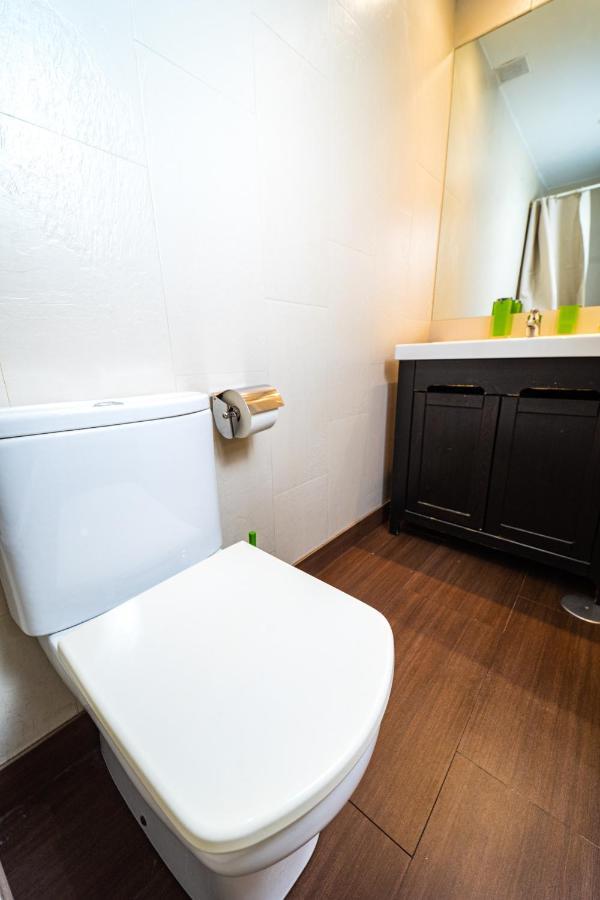 Singular Apartamento En Delicias By Bebalmy Madrid Extérieur photo